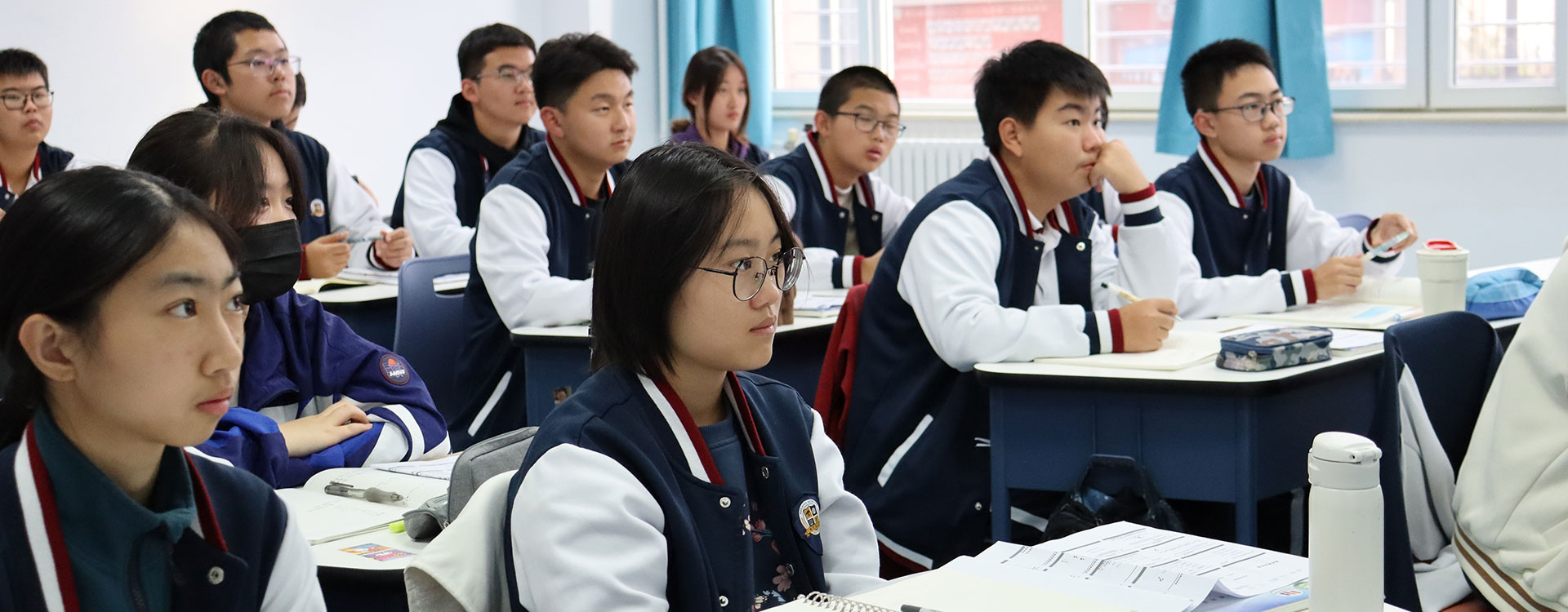 日本女人操逼图片视频2